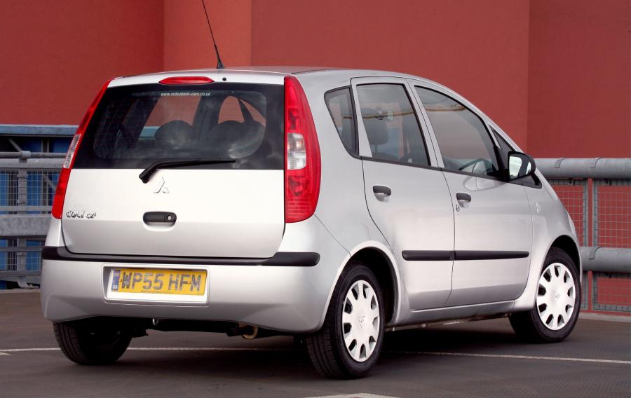  Mitsubishi Colt 5-Door 2004 года  (UK) (фото 17 из 33)